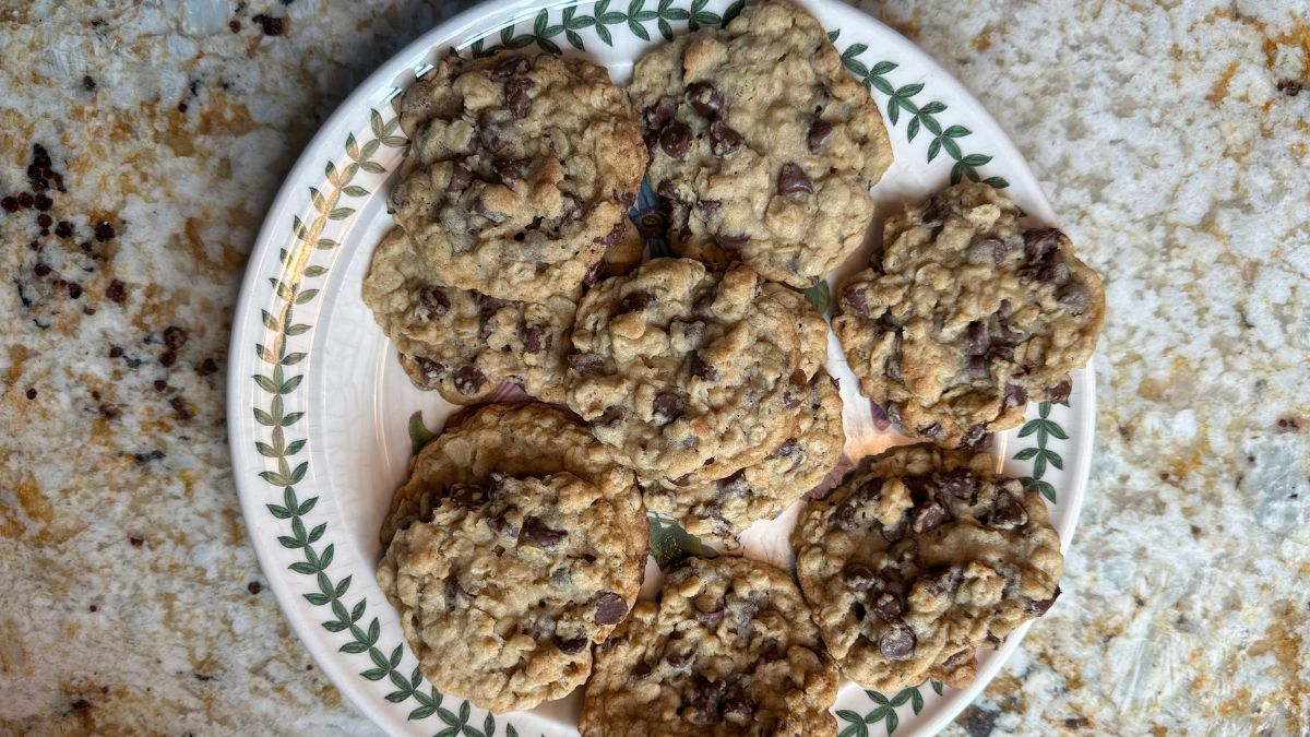 Oatmeal Chocolate Chop Cookies